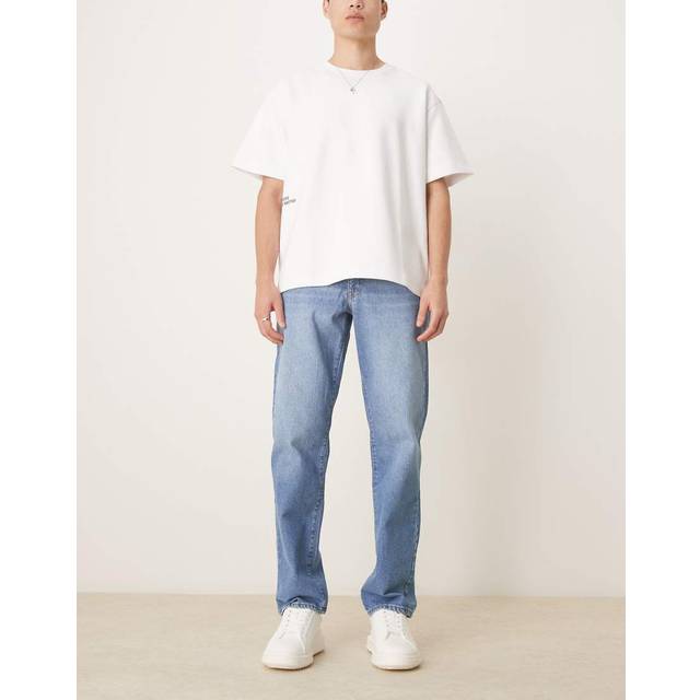 ASOS DESIGN – Ljusblå, tvättade jeans med raka ben