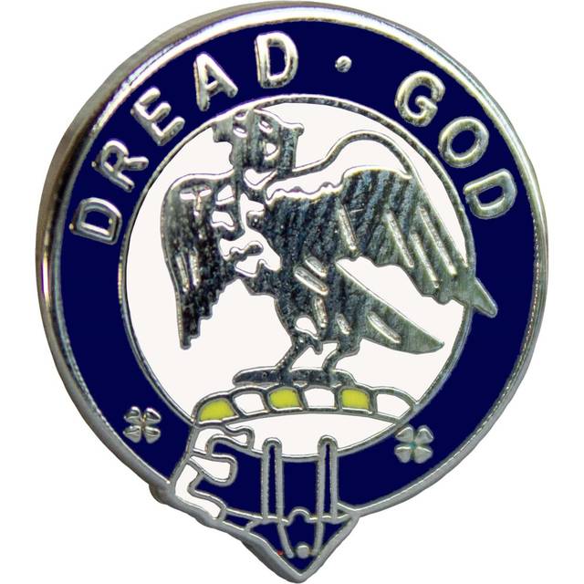 (Munro) Scottish Clan Crest Lapel Pin Badge Brass Finish Scotland Heritage Brooch