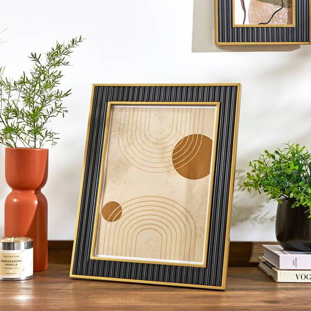 Georgi Photo Frame - Black