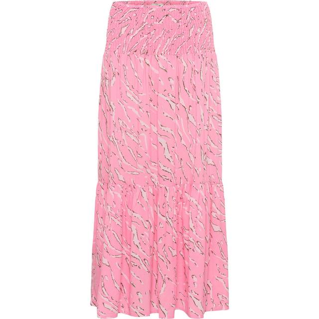 Printed Smock Skirt - Prism Pink W. Chalk AOP - Danish brand KAFFE has been offering timeless collections adorned with feminine details since 1993. The label offers a range of versatile, minimalistic styles that look and feel great, making your daily edit stylish and effortless.