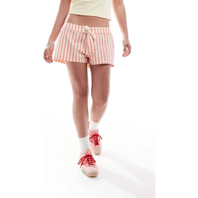 Cotton On – Rosa, ginghamrutiga, krinklade shorts-Flera