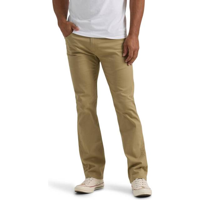 Lee Men's Extreme Motion Slim Straight Jean  Kansas City Khaki Twill