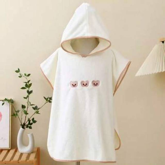 SHEIN 1 Pc Polyester Hooded Cape Bathrobe For Babies & Kids, Suitable For Boys & Girls, With Plastic Hidden Buttons, Children Cloak Robe, Bathroom Robe For