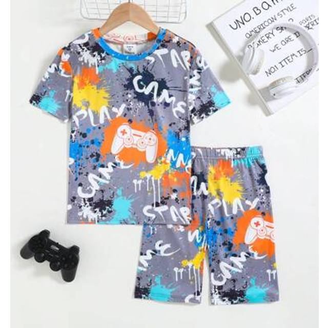 SHEIN Dozemod Kids Tween Boys Graphic Snug Fit Pajama Set: Round Neck Short Sleeve T-Shirt And Shorts, Featuring Game Controller & Letter Print