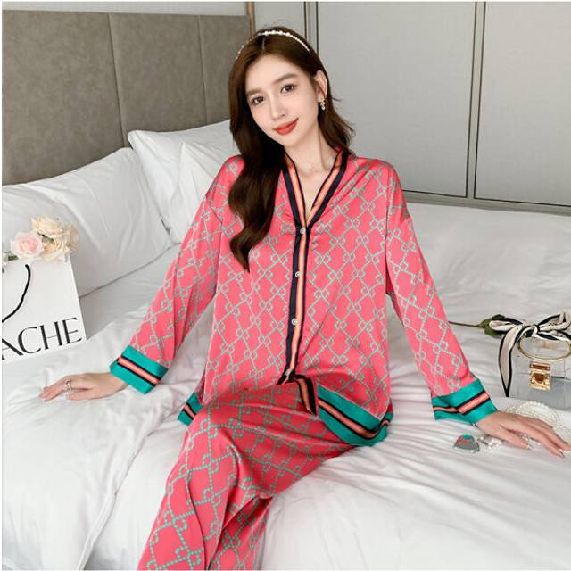 (L) Lisacmvpnel 2022 Spring New Style Long Sleeved Women Pajamas Set Ice Silk Printed Fashion Pyjamas