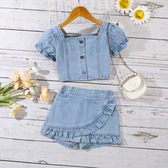 SHEIN Young Girl&#39; Cute Ruffled Puff Sleeve Elastic Waist Denim Jacket And Shorts 2pcs Set,Holiday,Summer,Travel