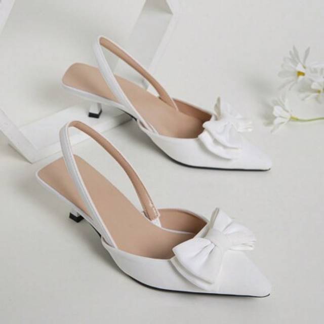 SHEIN White High Heels, Suitable For Outing And Daily Wear, Women&#39;s Fashion Pointed Toe With Bow Decor Slim Heel Comfortable Sandals, Ladies High Heel Pumps