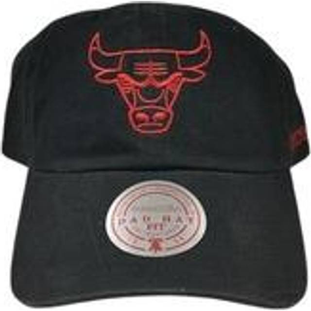 Mitchell & Ness - NBA Svart unconstructed Keps - Chicago Bulls Washed Vintage Black Dad Cap @ Hatstore