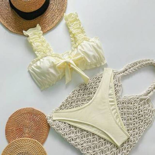 SHEIN Women&#39;s Cute & Adorable Floral Trim Bikini Set, Vacation & Resort Style