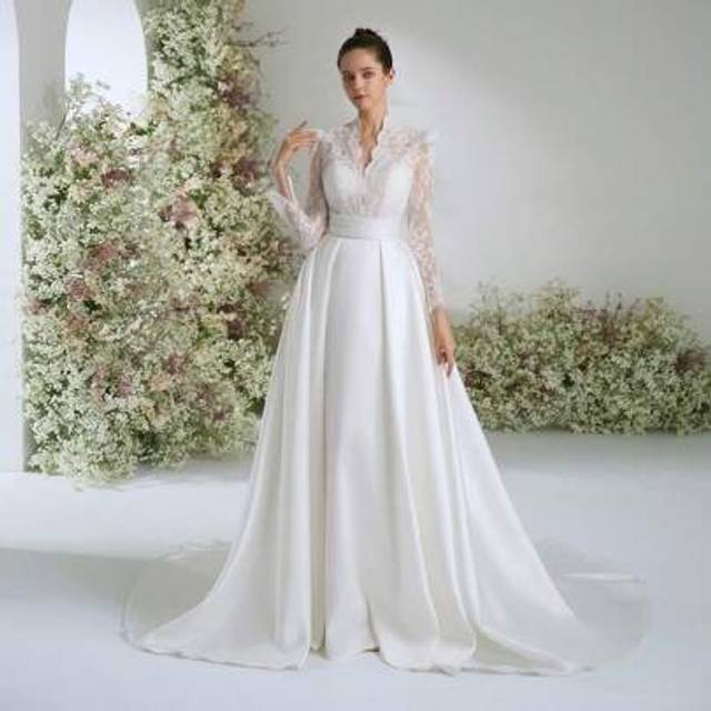 SHEIN Glamorous Noble V-Neck Bridgeton Style Vintage White Lace Long Sleeve Ball Gowns For Women Elegant A-Line Wedding Dresses Bridal With Train ,Wedding S
