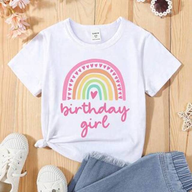 SHEIN 1pc Young Girl&#39; Casual Cute Rainbow Heart Birthday Girl Slogan Graphic Print Round Neck Short Sleeve T-Shirt, Birthday Gift & Party Top