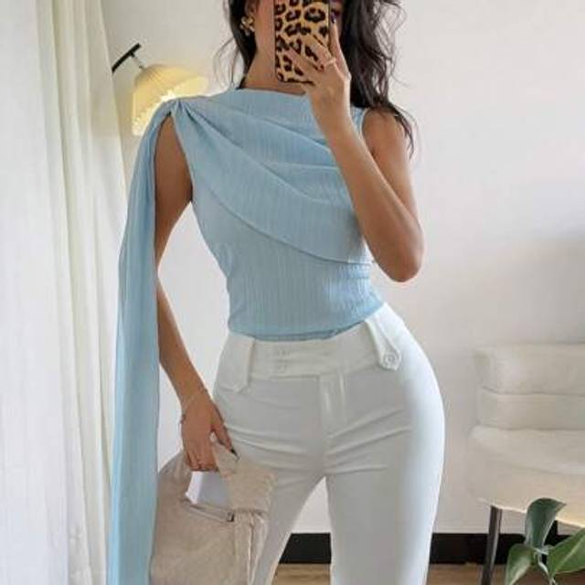SHEIN Elegant Round Neck Pleated Design Sleeveless Blouse For Women
