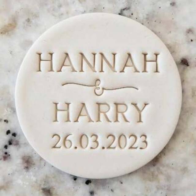 SHEIN Customize Text With 2 Cookies Cake Decorations DIY Cutters Sugar Cake Templates Wedding Clay Fondant Embosser Name Cake Mold Handmade Cookie/Biscuit E