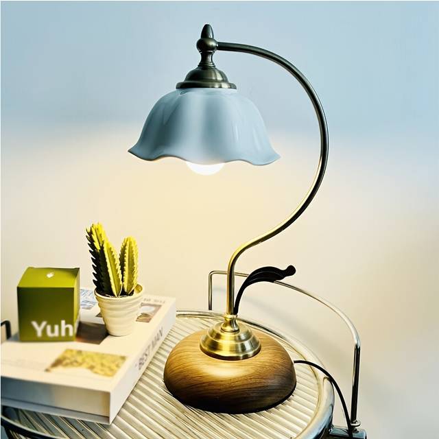 (Vintage wrought iron ceramic table lamp) Traditional Banker's Desk Lamp with Goose Neck, Antique Metal Finish, Energy-Efficient Downlight