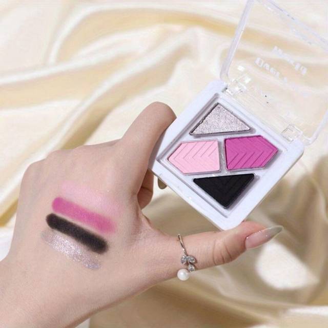 (02#) Portable Reverse World Four-color Eyeshadow Palette Spice Girl Pink Summer Blue Green Pocket Eyeshadow