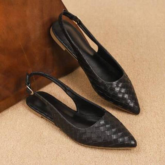 SHEIN Women&#39;s Flat Slip-On Shoes, New Spring/Autumn Soft Bottom Pointed Toe Flats With Rhinestone Embroidery, Bridesmaid Wedding Shoes