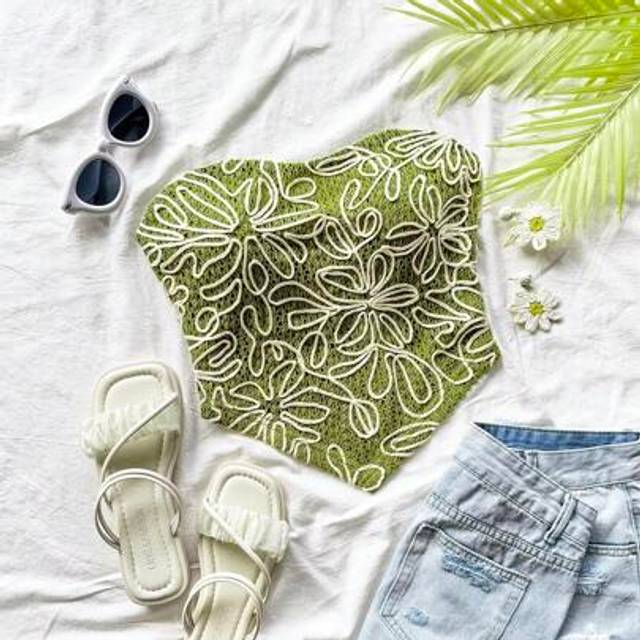 Soleia Women&#39;s Moss Green Jacquard Knit Embroidered Floral Cropped Camisole Top, Vacation Style,Valentine&#39;s Day,Vacation Outfits Woman,Summer Outfits For Wom