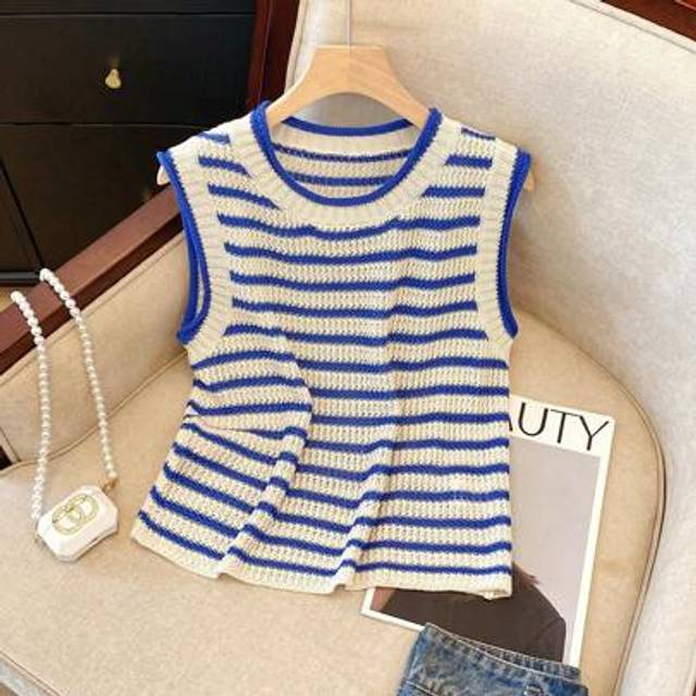 Franclia New Retro Contrasting Stripe Knit Sleeveless Cropped Vest Design Unique Women Sweater Cardigan