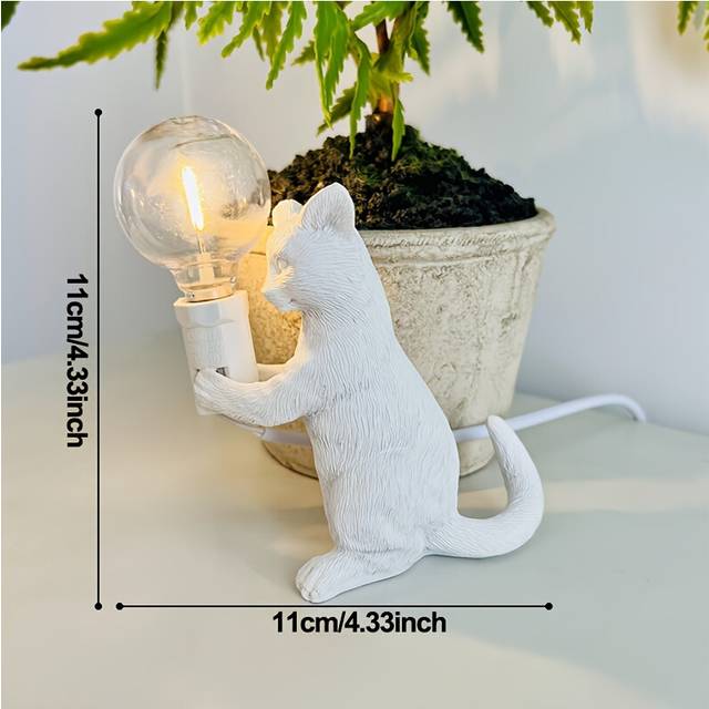 (2 Squat) Art Deco Cat-Shaped Resin Table Lamp, USB Powered Uplight with, Energy-Efficient Push Button Control, Square Shade