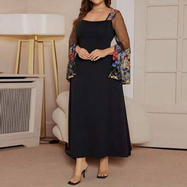 SHEIN Women&#39;s Elegant Vintage Inspired Square Neck A-Line Waist Dress, With Fitted Splice Embroidery Mesh Accent, Long Dress