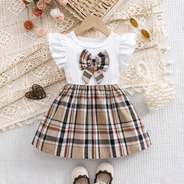 SHEIN Baby Girl Cute Casual Elegant Preppy Style Brown Plaid Woven Fabric Patchwork With White Comfy Knit Fabric Bow Decor Ruffle Hem Short Sleeve 1 Years O