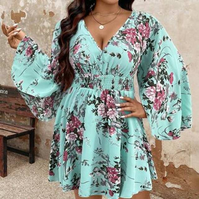 SHEIN Plus Size Summer Floral Print V-Neck Split Sleeve Dress