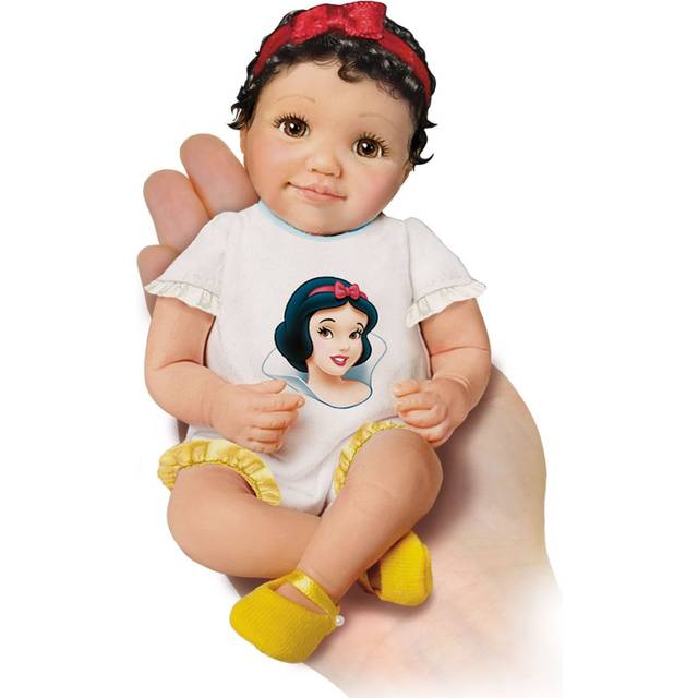 Disney 'Snow White' Miniature Baby Doll