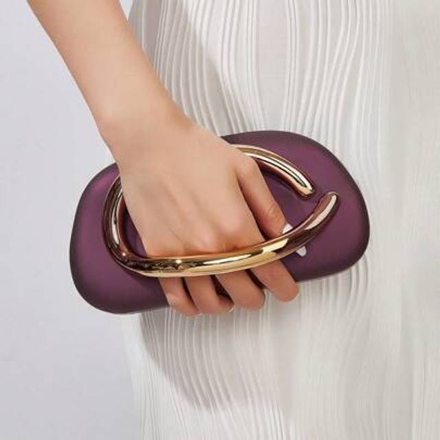 SHEIN Vintage Metal Decor Clutch Box Bag, New Burgundy Bride Wedding Party Handbag, Women&#39;s Chain Shoulder Crossbody Bag For Teen Girls Women College Studen