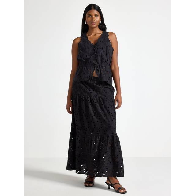 Maxi skirt with broderie anglaise
