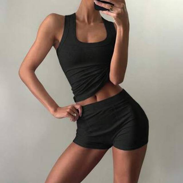 SHEIN Women&#39;s Two Pieces Running Exercise Sports Leisure Home I-Vest And Tight Shorts Set