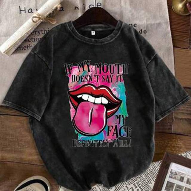 SHEIN Cotton Street Hip Hop &#34;Red Lips Letter&#34; Pattern T-Shirt Summer Women&#39;s Fun T-Shirt Short Sleeve Top Printed Regular Loose Fashion Washed Outdated T-Sh