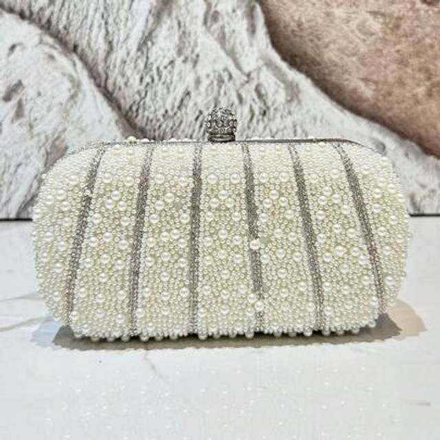 SHEIN 1PC Exquisite Luxury Ladies Evening Purse Chains Beaded Bag Party Pearl Wedding Bride Embroidered White Clutch Bag Elegant Shiny Handbag For Party, Su