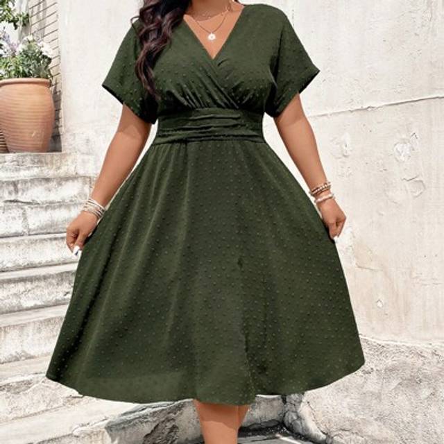 SHEIN Plus Size Women V-Neck Cinched Waist Short Sleeve Casual/Work Wear Dress, Suitable For Spring/Summer