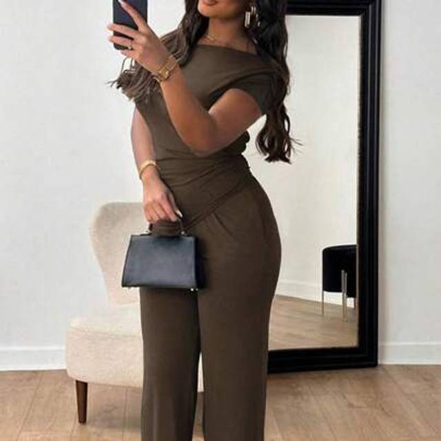 SHEIN Women&#39;s Solid Color Oblique Collar Draping Asymmetrical Top And Relaxed Fit Pants Set