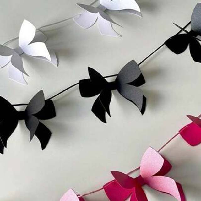 SHEIN 1pc Birthday Party Decoration Paper Bowknot 3m Pull Flower Photo Prop Pull Flag Banner