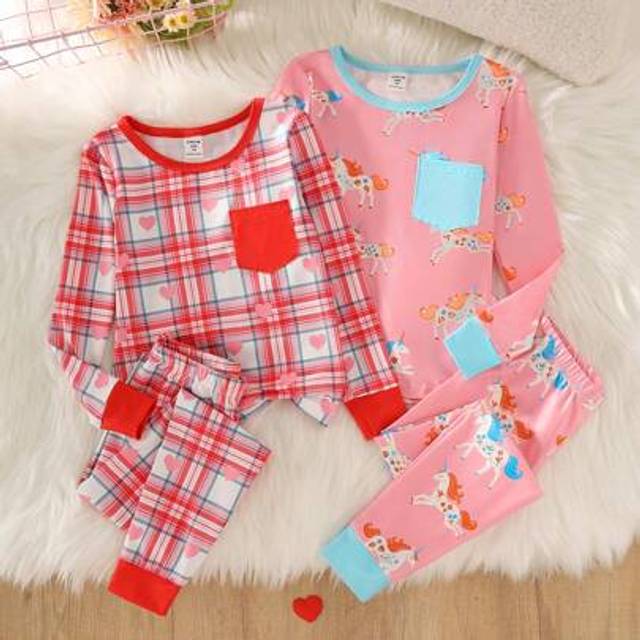 SHEIN 4pcs Young Girl Girls Unicorn Heart Plaid Print Tight-Fitting Matching Pajamas Set, Including Long Sleeve Top And Pants