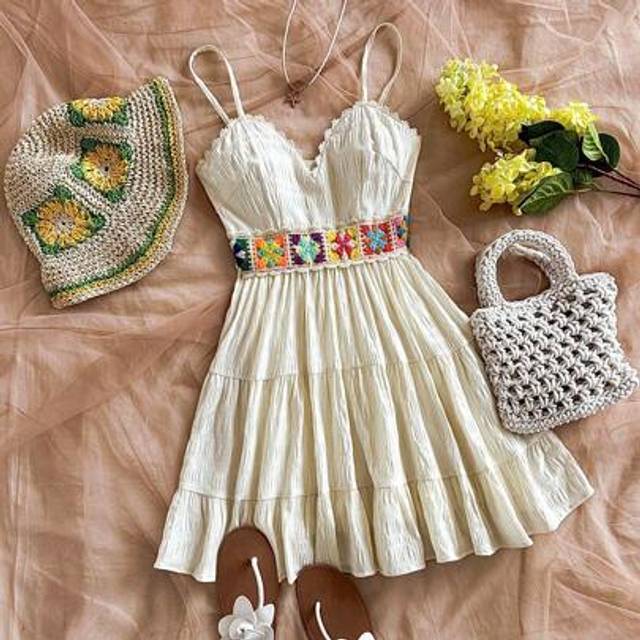 Soleia V-Neck Sleeveless Dress With Floral Lace Patchwork, Knit Pattern And Color Block Back, Suitable For Holiday, Dating, Valentine&#39;s Day, Afternoon Tea, V