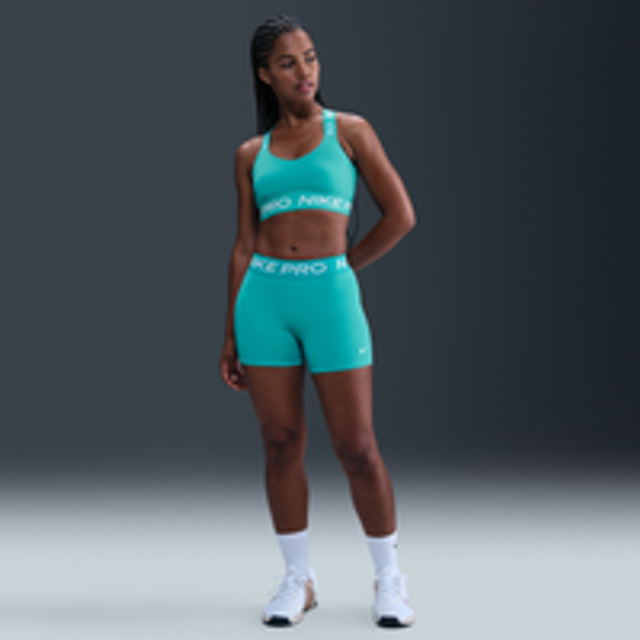 Nike Pro 365 Women's 13cm (approx.) Shorts - Green - Inseam - M (UK 12&#x2013;14)