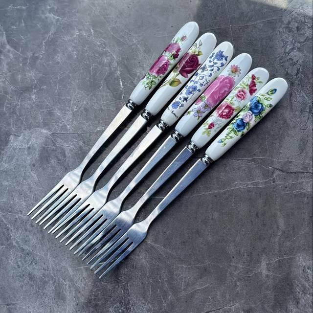 TEMU 6pcs Elegant Stainless Steel Forks With Ceramic Handles - Durable Dessert And Fruit Forks, Suitable For Home, Restaurant, And Kitchen Use,