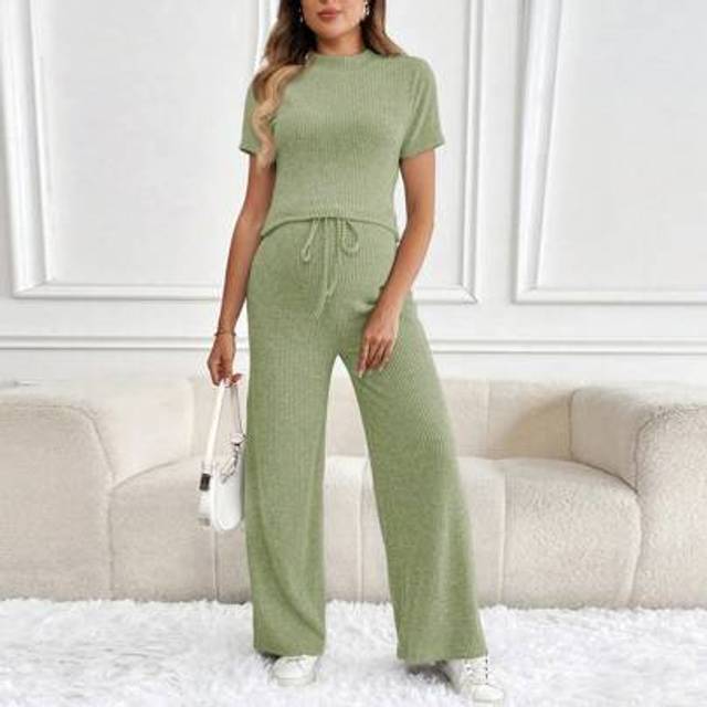 SHEIN Maternity Solid Color Round Neck Short Sleeve T-Shirt And Adjustable Waist Pants Casual 2 Pieces Set