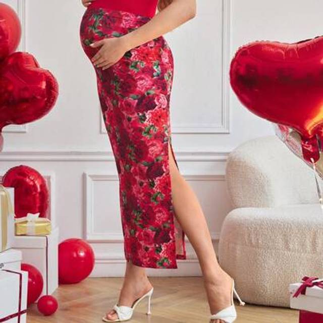 SHEIN Maternity Long Knitted Rose Flower Skirt For Chinese New Year
