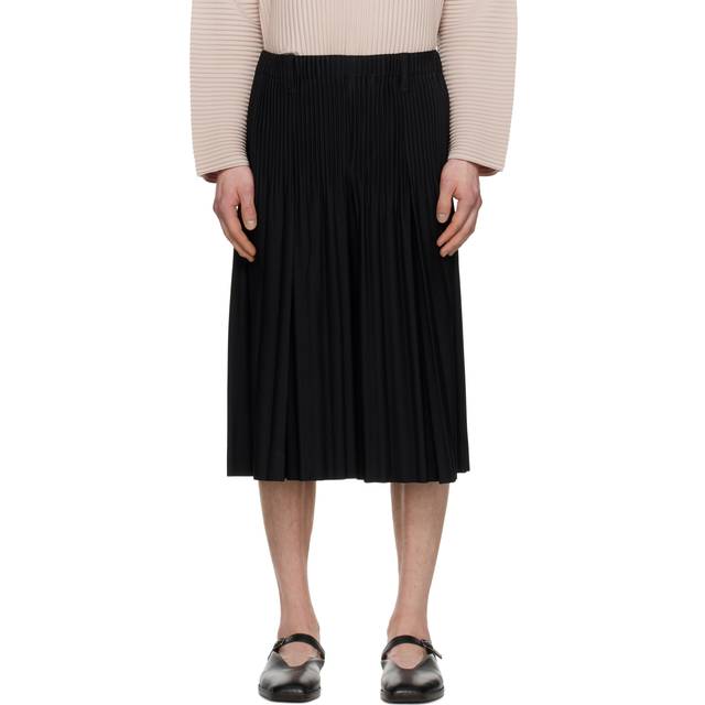 HOMME PLISSÉ ISSEY MIYAKE Black Tailored Pleats 1 Shorts - 15-BLACK - 3