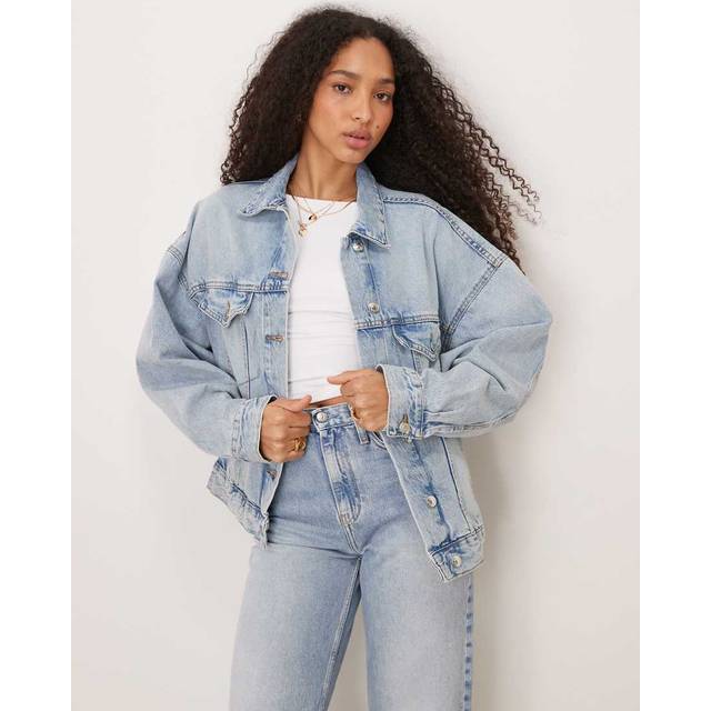 Gina Tricot – Blå ljustvättad jeansjacka i oversize och boyfriend-modell