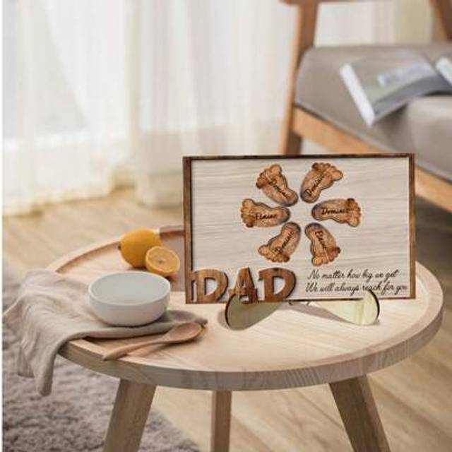SHEIN Personalized Wooden Dad Sign With Child&#39;s Name Custom Footprint Wall Decor Rustic Wooden Plaque For Dad, Dad, Daddy Unique Father&#39;s Day Gift From Daug