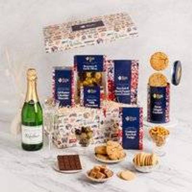 The Elderflower Delight Hamper