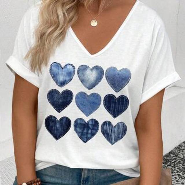 SHEIN Women&#39;s Casual V-Neck Short Sleeve Faux Denim Heart Print Plus Size T-Shirt