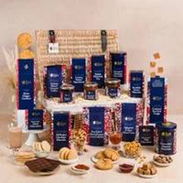 The Gourmand's Wicker Hamper