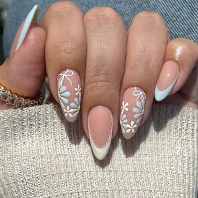 SHEIN 24pcs French Blue Press On Nails Summer Model Flowers Bowknot Decor Nails Press On Fresh Design Fake Nails Medium Almond Shape Nails Art Manicure Set