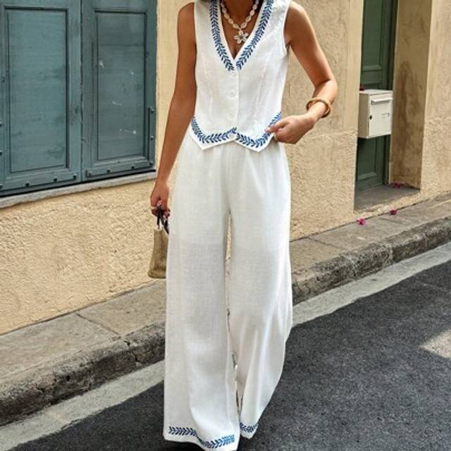 SHEIN Embroidered Contrast Color Vest And Pants Fashion Summer Suit