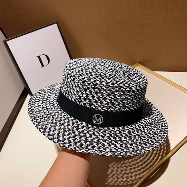 TEMU Chic Black & White French Retro Women's Fedora Hat - Lightweight, Breathable Straw With Rhinestone Accents, Spring/summer Beach Outing